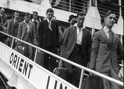 Irish Emigrants to America in the 50's & 60's Irish Emigrants to America in the 50's & 60's