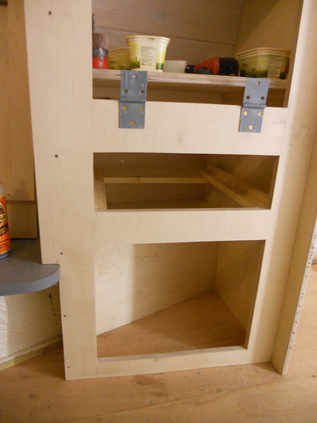 Harris & Watson Narrowboat Build Back cabin table cupboard