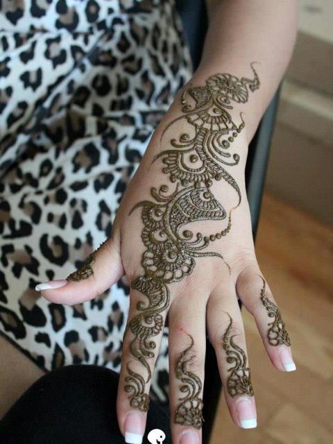 Bangladeshi Simple Mehandi Design For Hands ~ Mehandi Rong ...