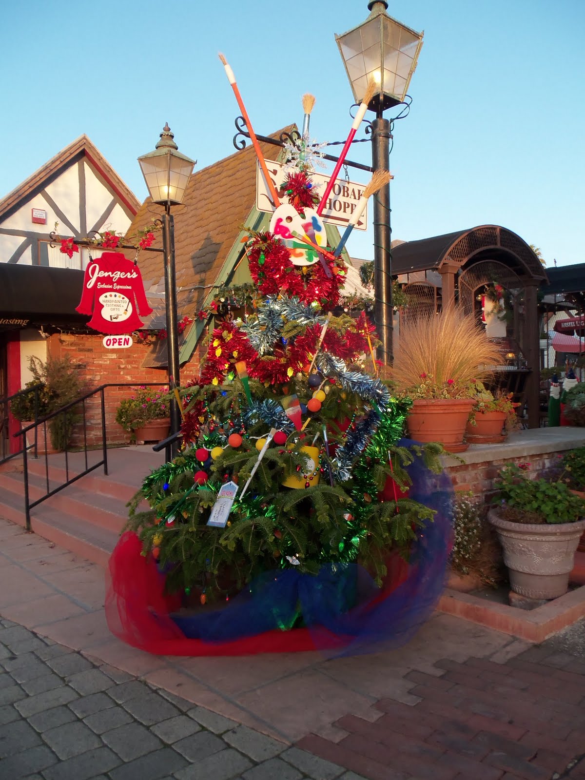 gold country girls Christmas in Solvang