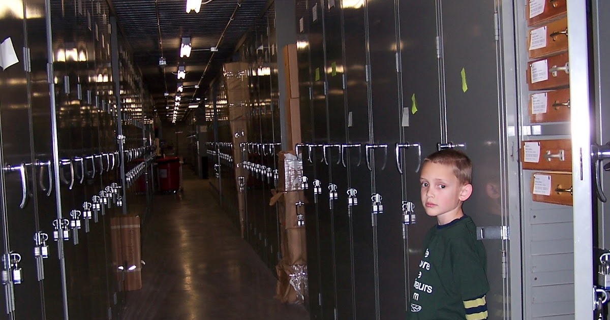 Life Before the Dinosaurs The Field Museum (Part 2 of 4) Behind the