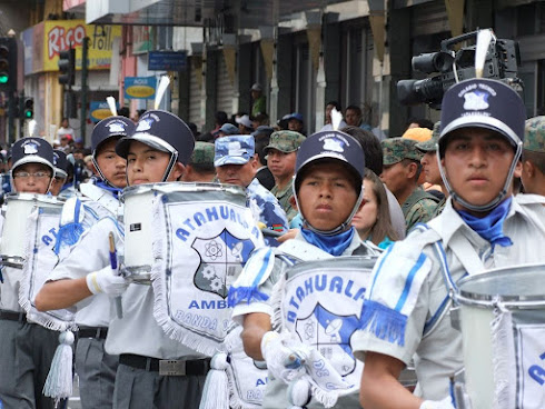 BANDA DE GALA DEL COLEGIO TECNICO ATAHUALPA