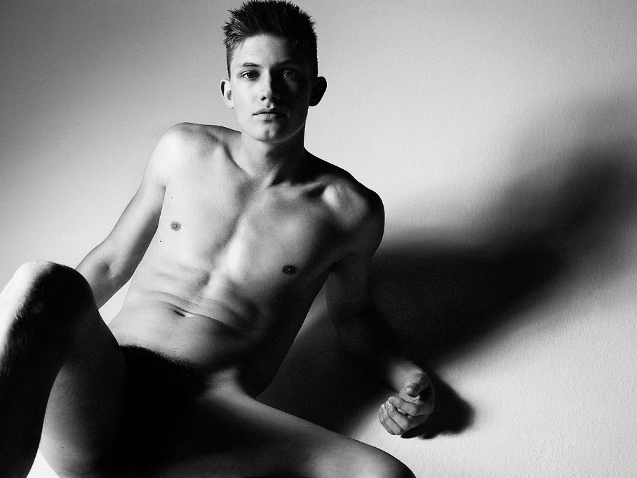 young nude boy