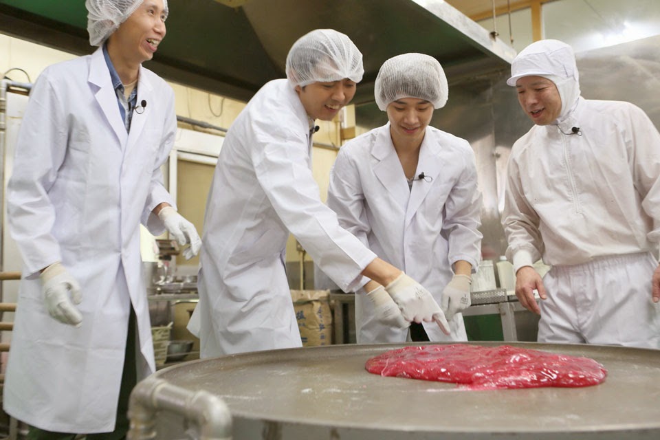 Beautiful Little Things: [Eng Sub] JUNHO (From 2PM) SAY YES~ Friendship