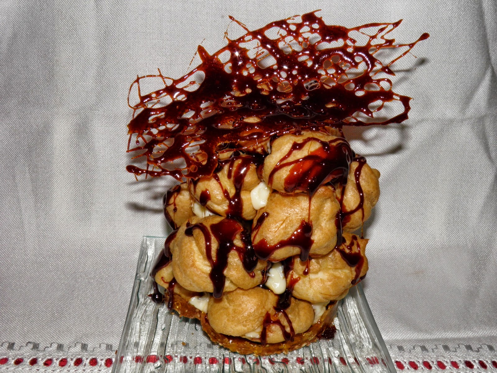 Mini Croquembouche