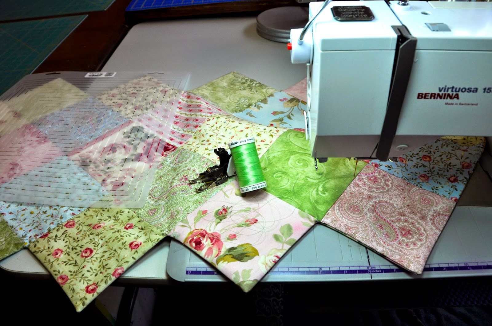 LuAnn Kessi Machine Quilting….Table Runners