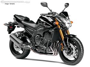 Gambar Foto Modifikasi Motor Terbaru Yamaha FZ8 2011 Spesifikasi 1.jpg