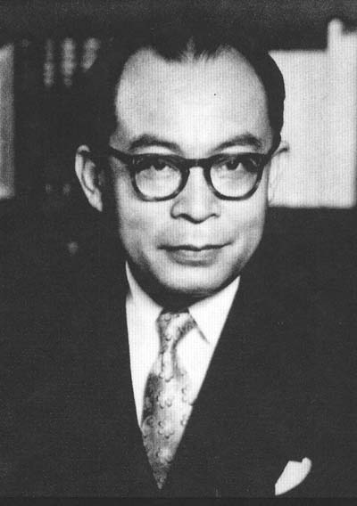Biografi Mohammad Hatta Bapak Koperasi Indonesia Biografi Mohammad Hatta Bapak Koperasi Indonesia