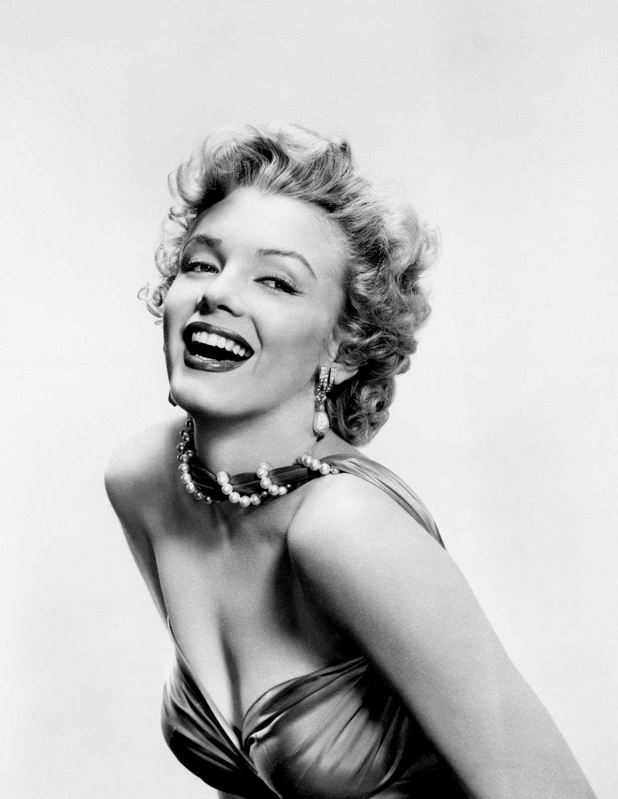 Marilyn Monroe é o rosto de marca de beleza 52 anos após sua morte
