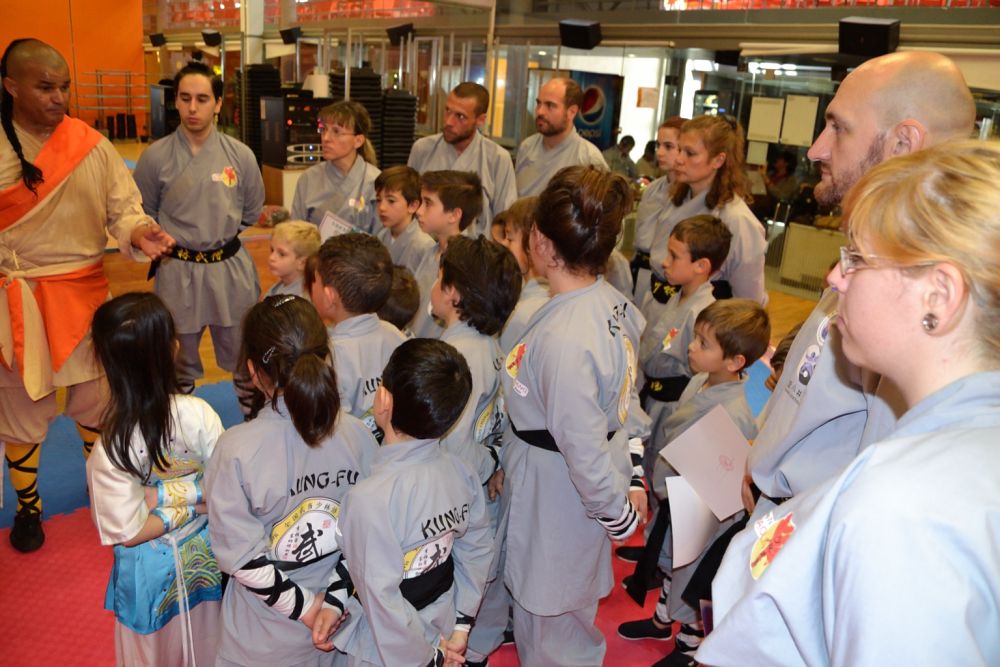 Cursos y Clases de Artes Marciales Niñas y Niños - Infantil Kung-Fu ; Tlf 626 992 139. Infórmate