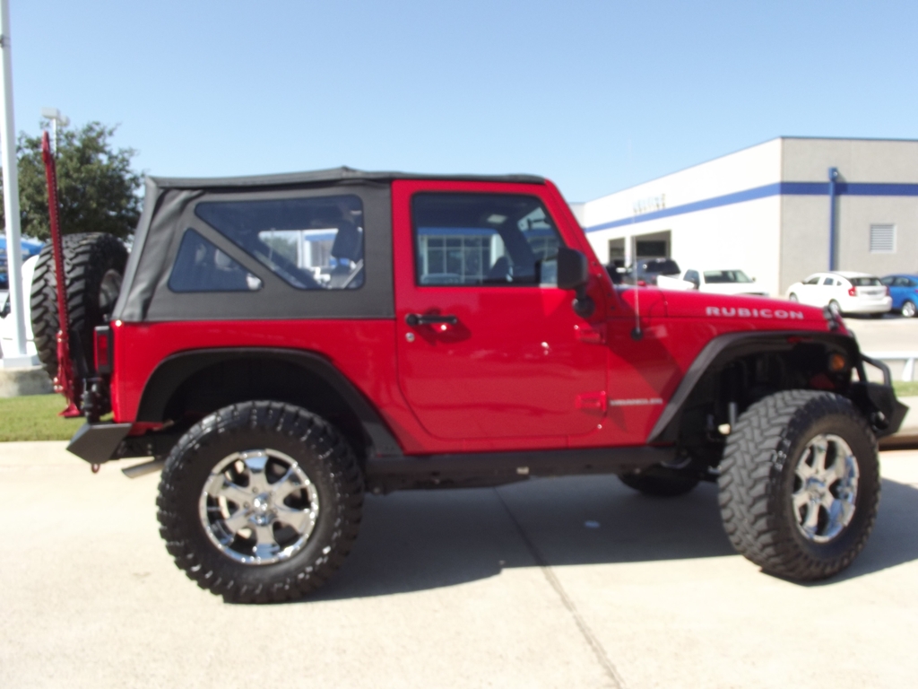 2010 Jeep Wrangler Rubicon With 18 Quot Amp 35 Quot Tires Has Only