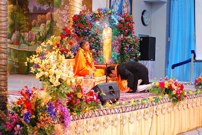 Rath Yatra and Anup Jalota Concert at Radha Madhav Dham, the ashram of Kripaluji Maharaj