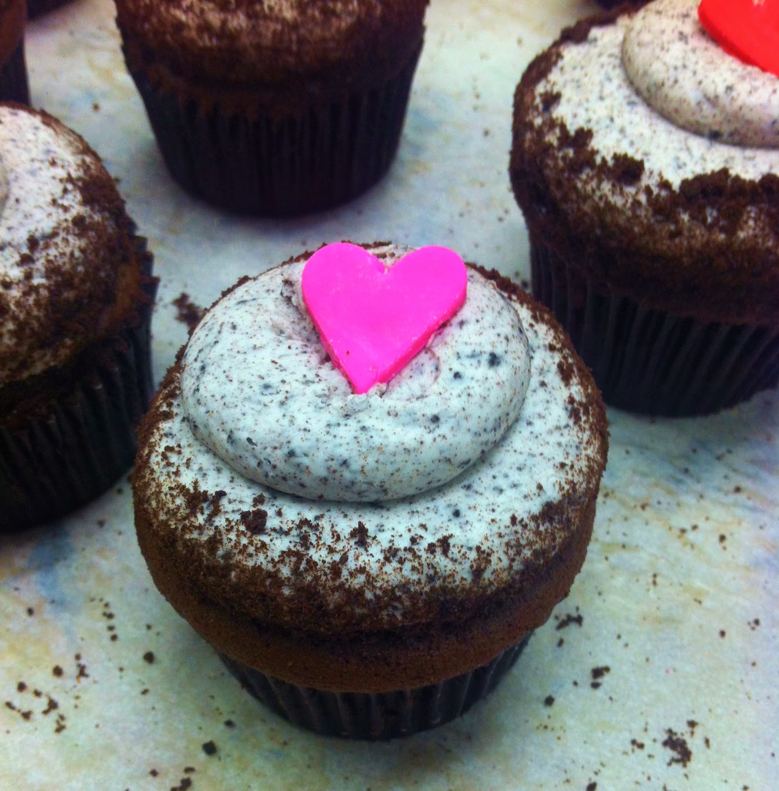 Lola Pearl Bake Shoppe Hint Hint Cupid Loves Cookies and Cream Cupcakes for Valentine's Day!