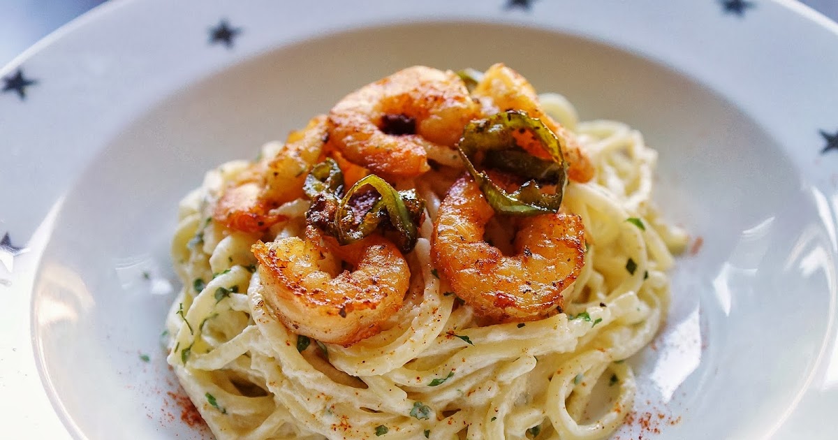 MAXCE Pasta with shrimps and green pepper