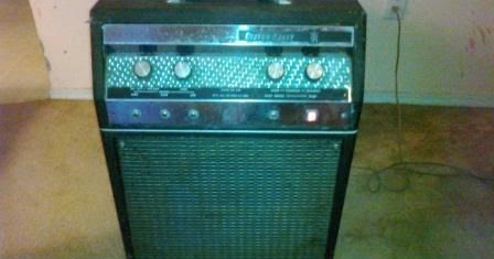 Craigslist Vintage Guitar Hunt: Custom Kraft 900 aka Supro ...
