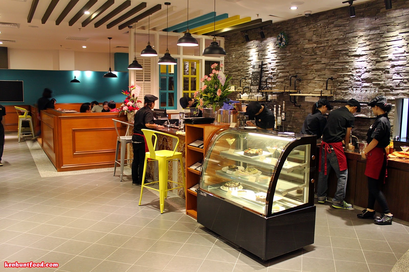 Ken Hunts Food Saffron Lot 33, Prangin Mall, Penang.