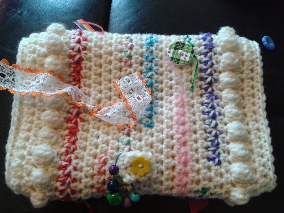 Woolly Whatsits: Crocheted Twiddle Muff