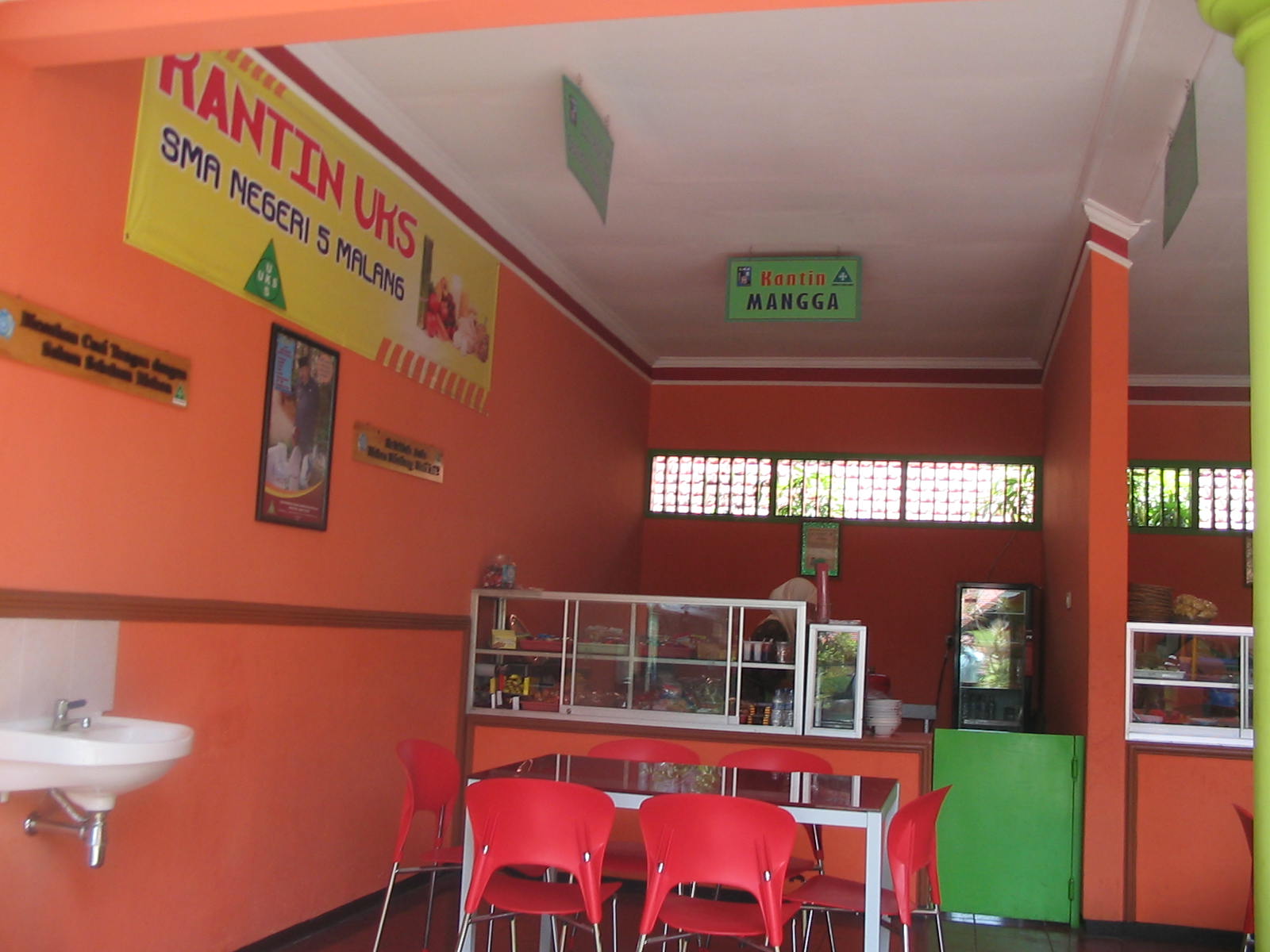 KORAN SMALA SEMARANG: OPINI : "MENUJU KANTIN SEKOLAH YANG SEHAT, BERSIH