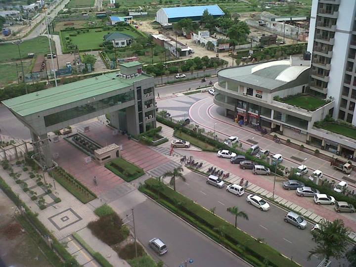 Crossings Republik India's First Global Township Most Beautiful