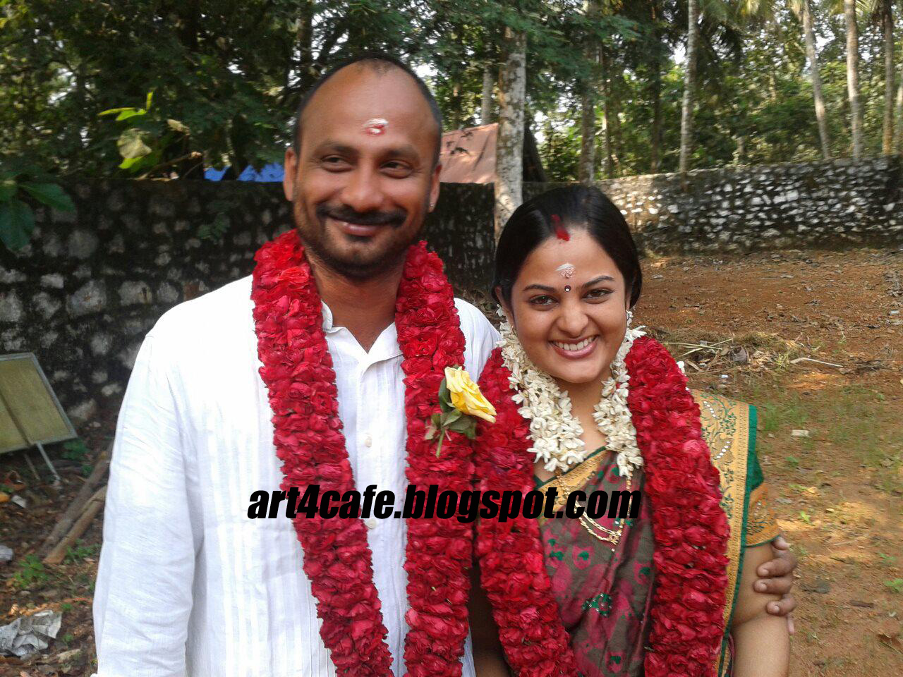 manoj malayalam serial actress srinidhi wedding stills asianet serial