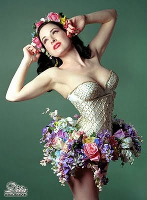 Musa do corset Dita Von Teese