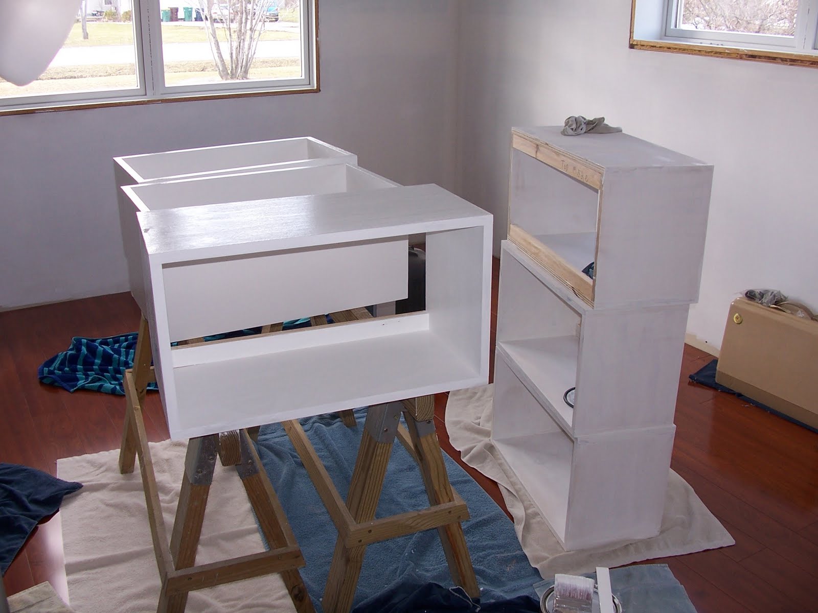 LemonNLimes Frank Roop DIY floating Shelves/Boxes