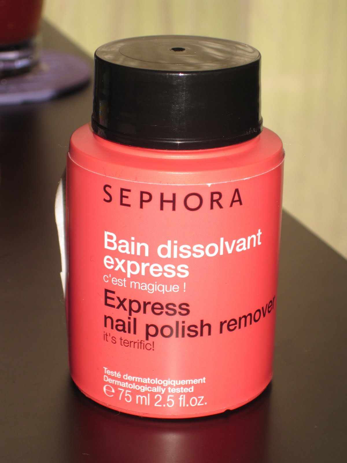 On my mind. I Review Sephora Express Nail polish Remover