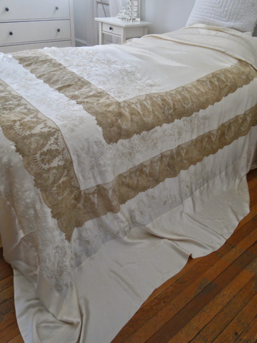 Buyer & Seller of Antique Lace, Fine Linens, Vintage Clothing, Haute Couture, Textiles, Fans