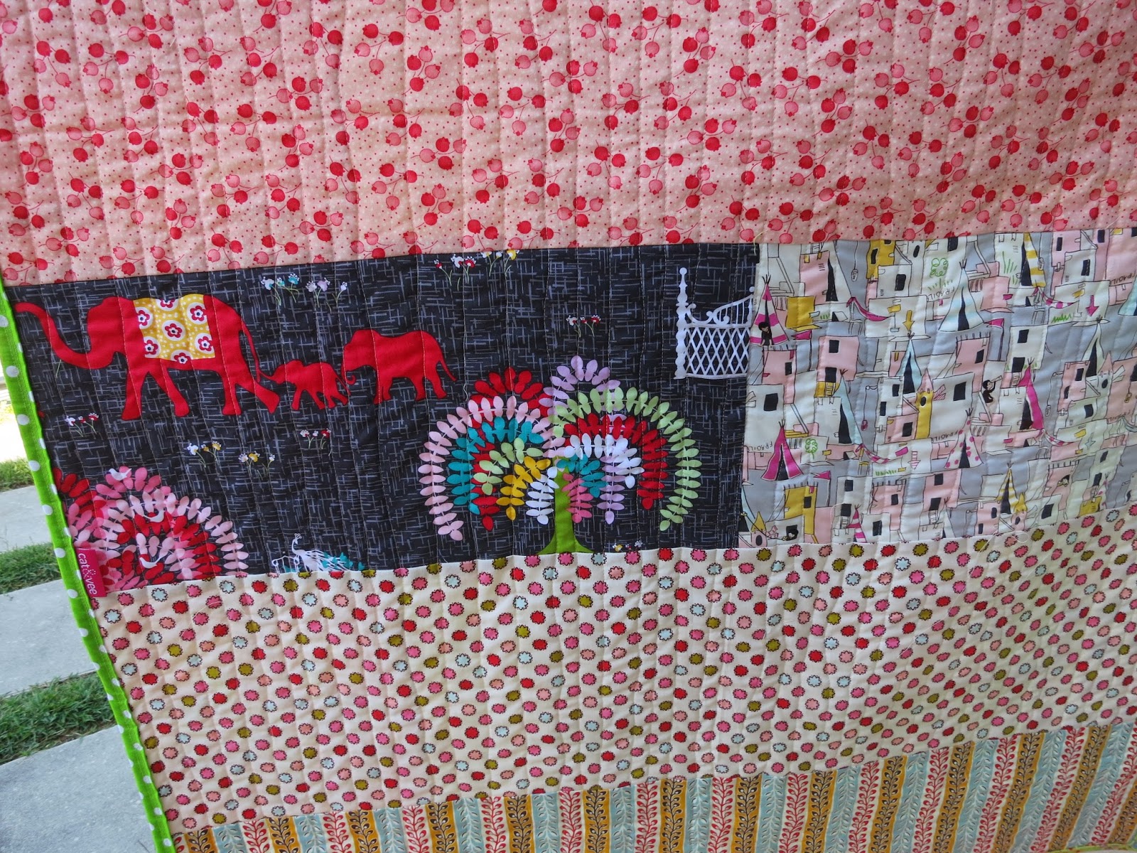 catandvee . a playmat quilt and a bye for 2013!