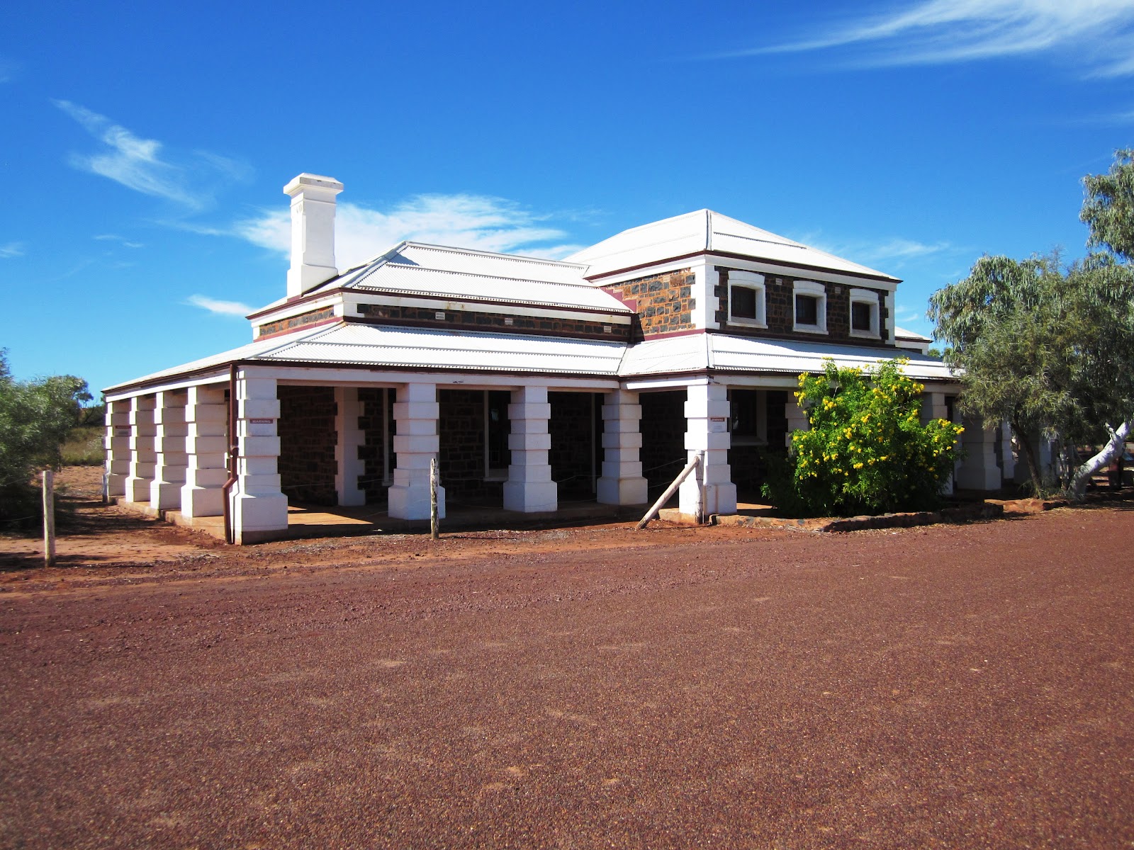 Crawf and Sue On the Move Karratha, Dampier and a bit further