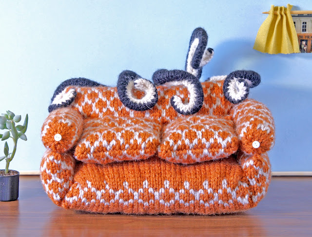 sofa behind something knitted octopus couch semifinalists knithacker