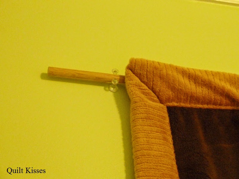 How To Hang A Quilt On The Wall quilt kisses: different ways to hang quilts How To Hang A Quilt On The Wall quilt kisses: different ways to hang quilts