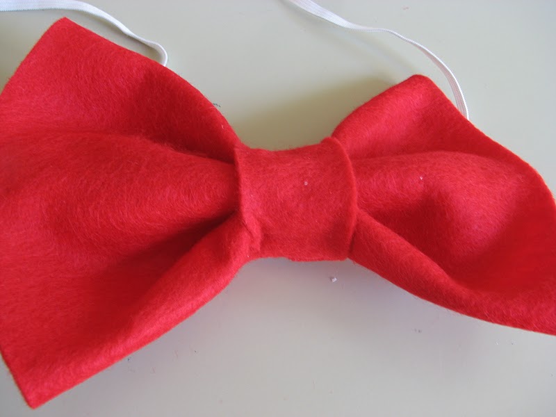 The Simple Craft Diaries Cat in The Hat Bow Tie
