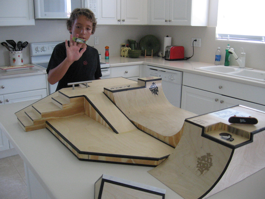 finger skate uruguay