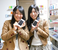 Happy White iPhone Girl♪ 　アイフォン４Sガラス割れ修理_千葉県柏市からご来店