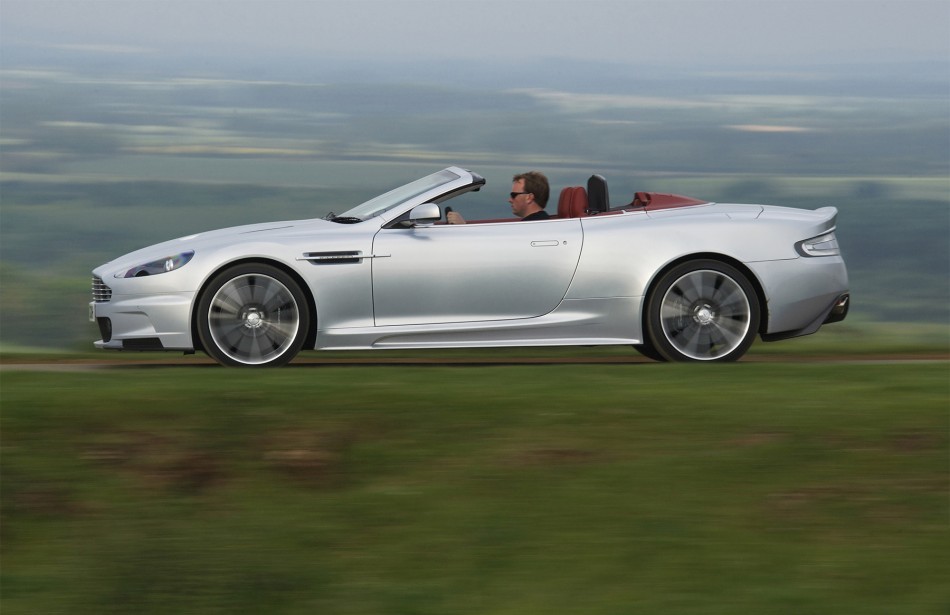  performance and dynamic characteristics of the Aston Martin DBS Volante