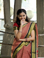 Sri Divya glam pics from Varadhi movie-cover-photo