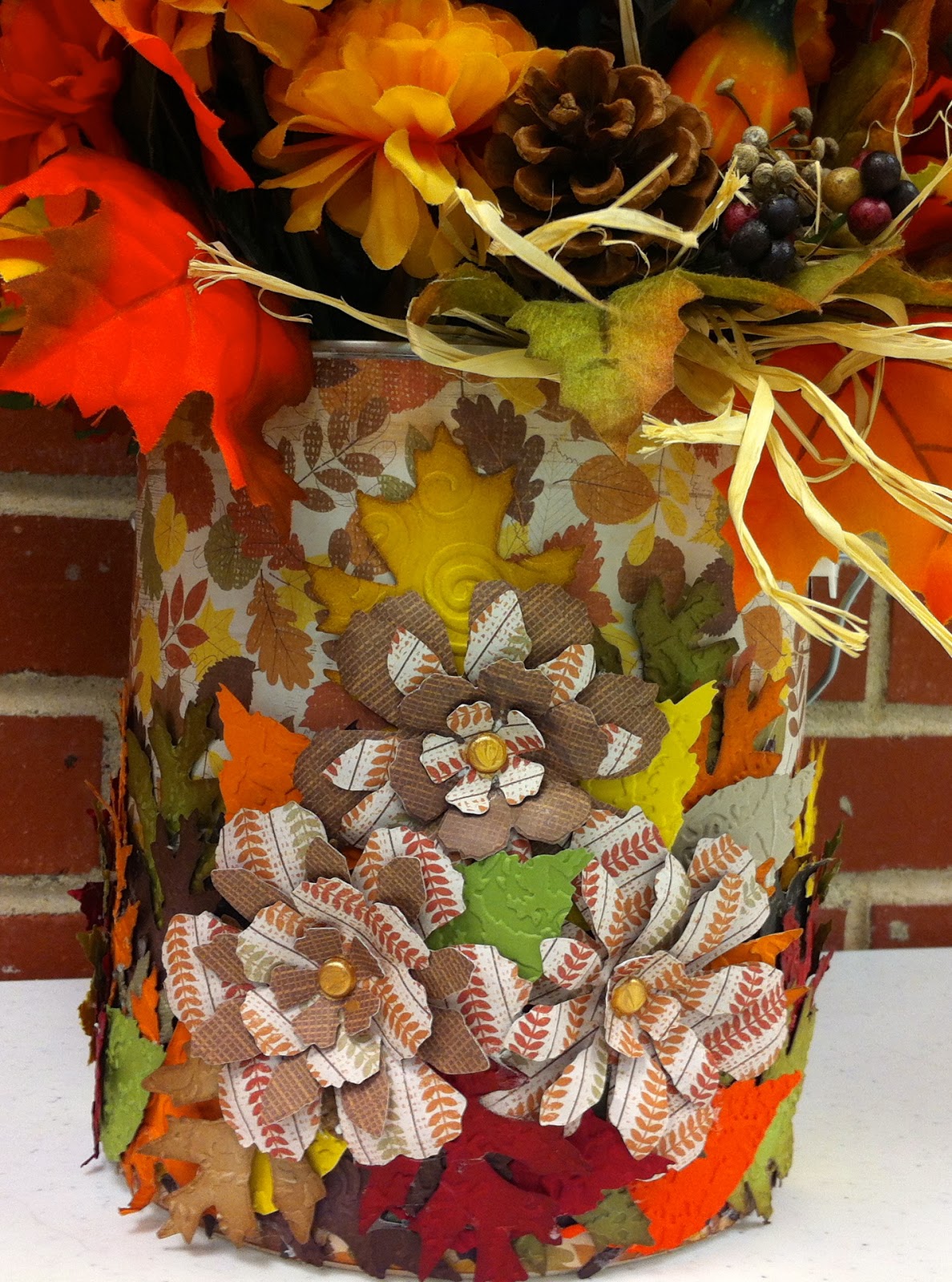 Okienurse's Paper and Ink Therapy Recycling an old paint bucket!