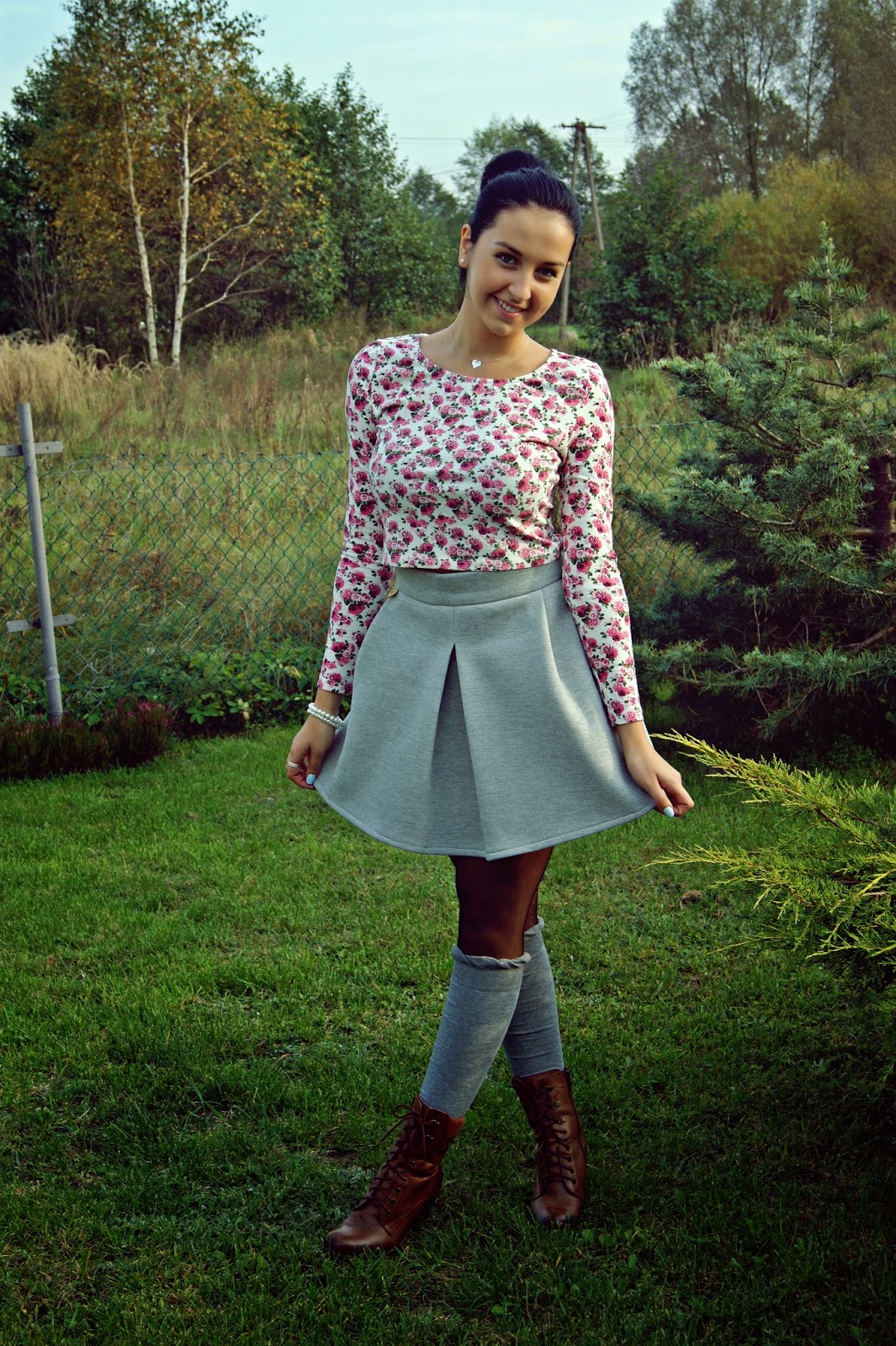P.S.WeAreCrazy Grey skirt with knee socks