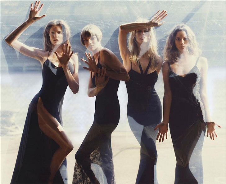 Supermodel handprints: Victoria's Secret Fashion Show 2004! Symphonyofsirensbysteve