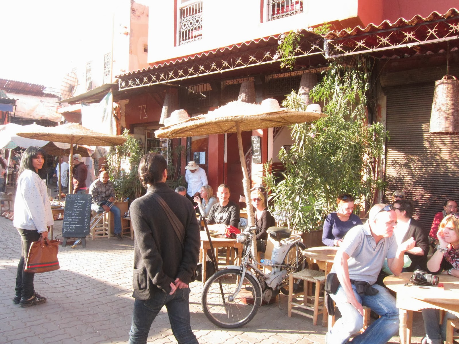 タジン クスクス タンジーヤ ーダール ロワゾーー Cafe Des Epice カフェ ド エピス