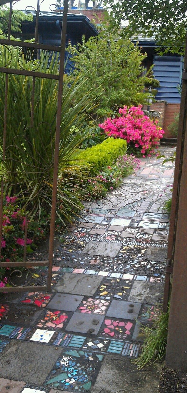 Garden Therapy: Ideas For Gardens!