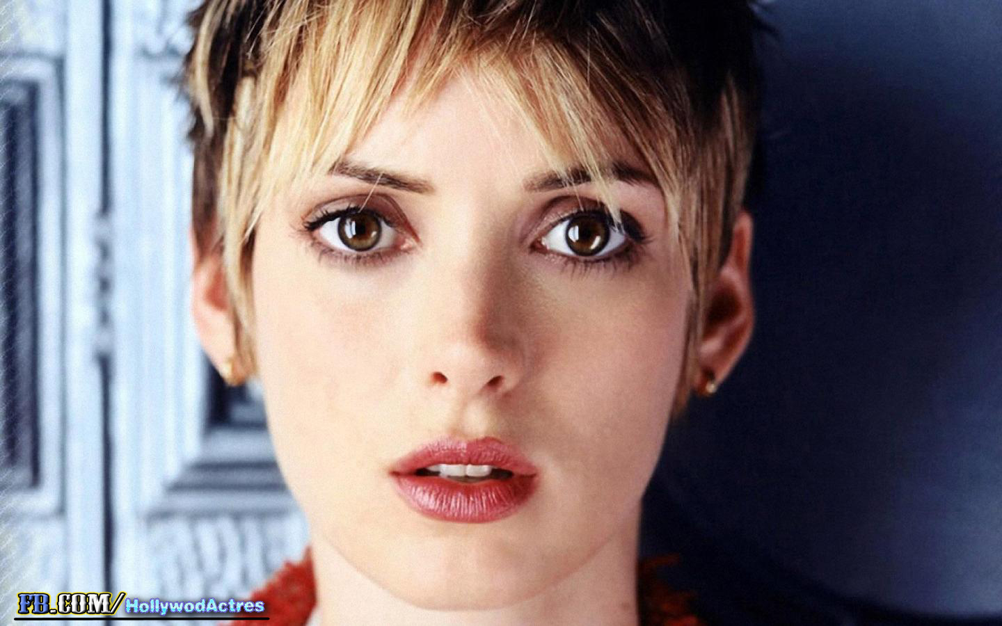 http://2.bp.blogspot.com/-b69HoRTMwwc/URSj5LgXQ7I/AAAAAAAALnA/Juflc_BJIY4/s1600/Winona+Ryder+14.jpg