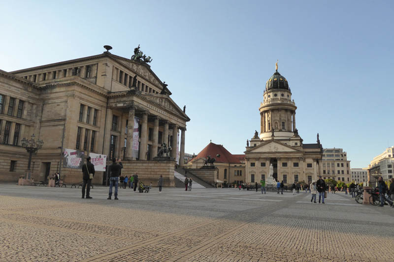 Beautiful Buzzing Berlin Potsdamer Platz Gedenkstatte
