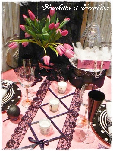 http://fourchettesetporcelaine.blogspot.fr/2015/03/table-chantal-thomass.html