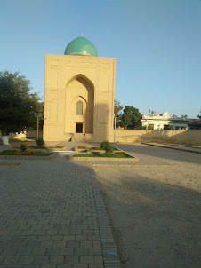 Bibi Khanym Mausoleum situated opposite Bibi Khanym Mosque.