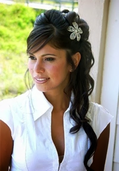Everthing Girls Side Ponytail Bridesmaid Hairstyles Trends 2014