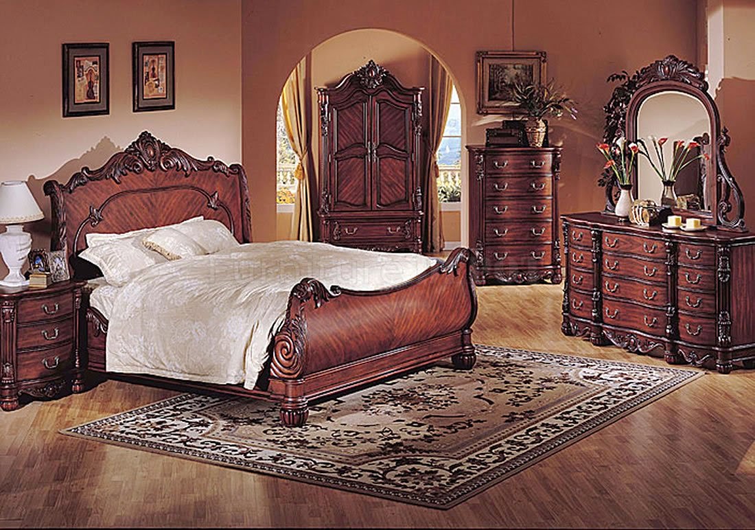 Traditional Bedroom Furniture