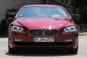 2012 BMW 6 Series Coupe front view 2012 BMW 6 Series Coupe front view