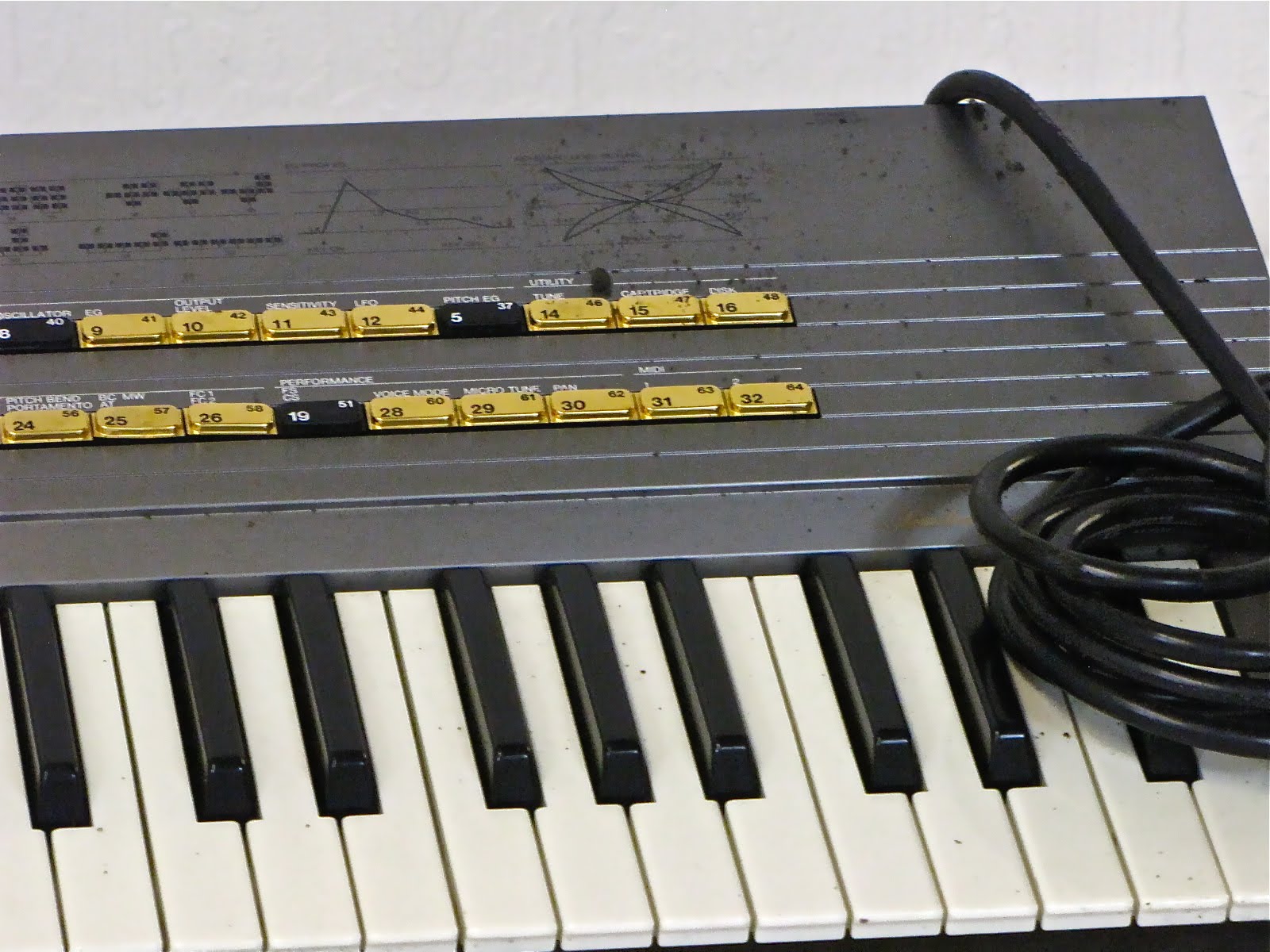 MATRIXSYNTH: RARE Yamaha DX7II Centennial Digital Synthesizer with Gold